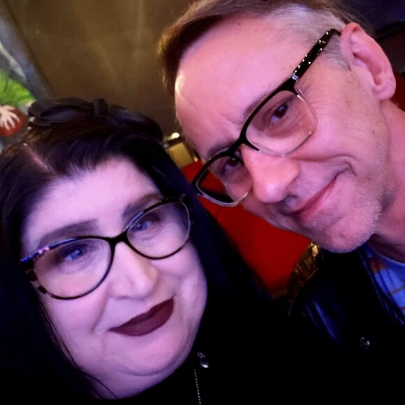 Meet your Posher, Samantha - Picture 2 of 2